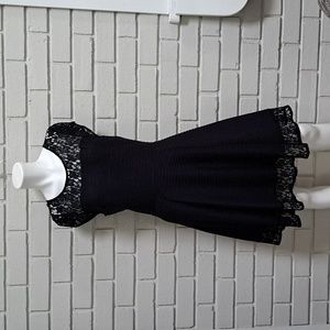 Brixon Ivy Black Lace Trim Textured Formal Dress. Size Medium NWT